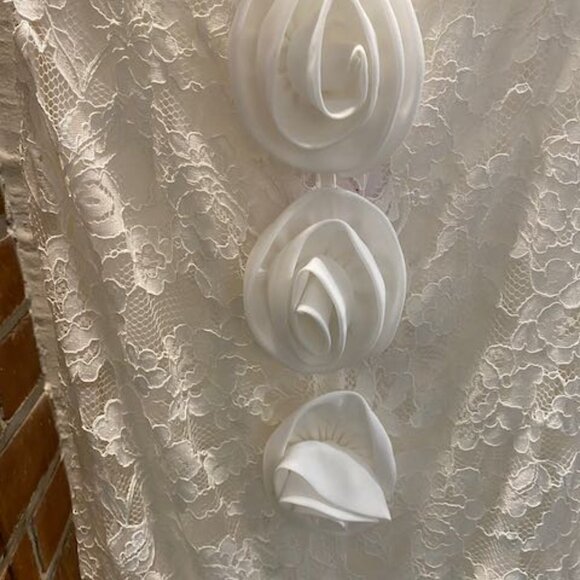 Verity Gown - Picture 11 of 15